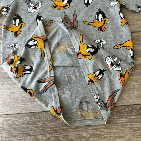 Looney Tunes Soft and Stretchy Short Sleeve Top - Picture 8 of 11